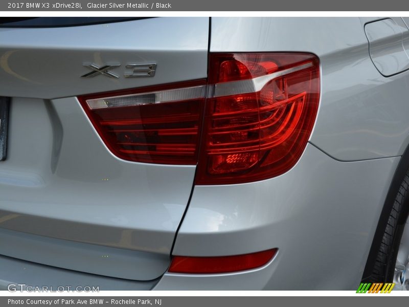 Glacier Silver Metallic / Black 2017 BMW X3 xDrive28i