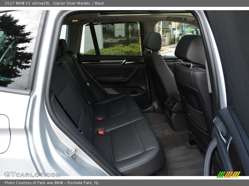 Glacier Silver Metallic / Black 2017 BMW X3 xDrive28i