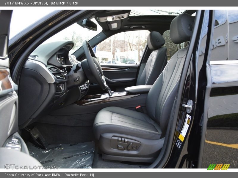 Front Seat of 2017 X5 xDrive35i