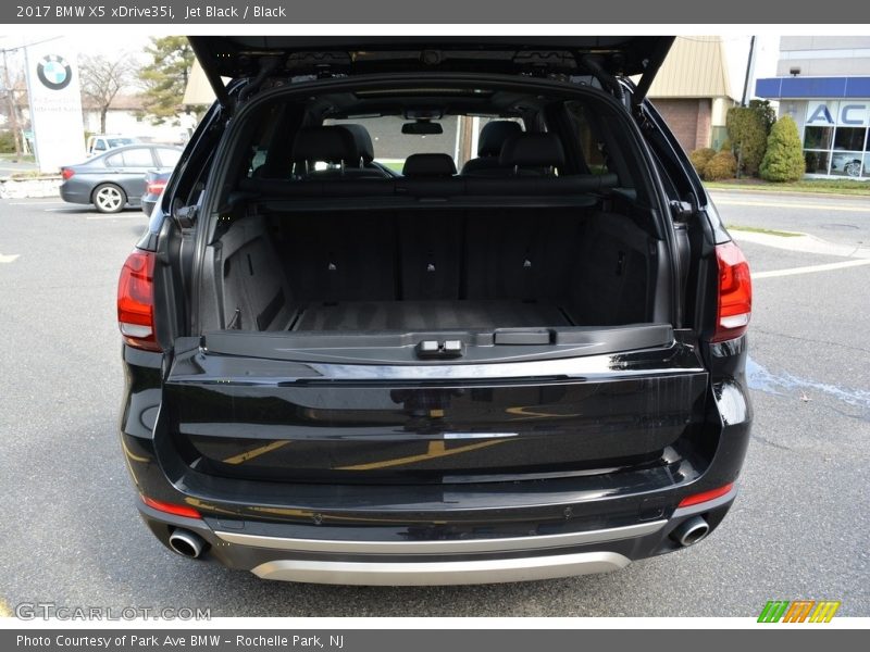  2017 X5 xDrive35i Trunk