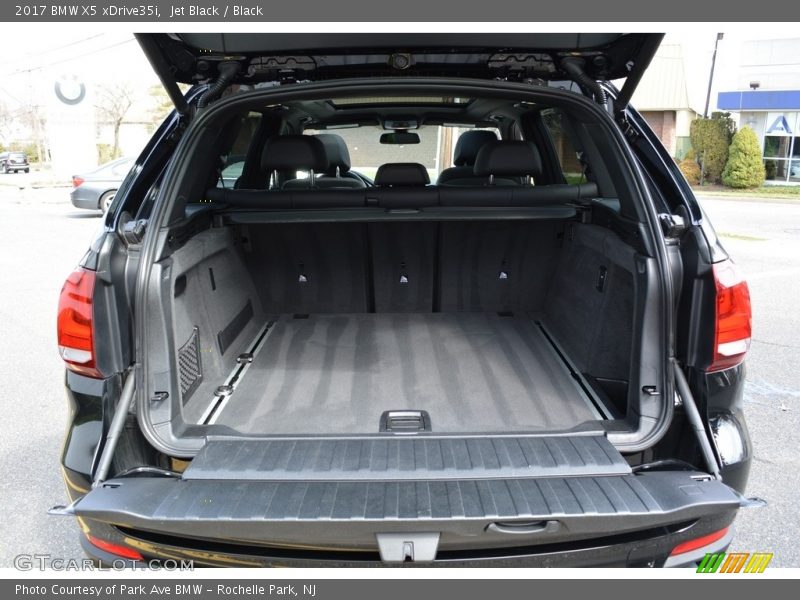  2017 X5 xDrive35i Trunk
