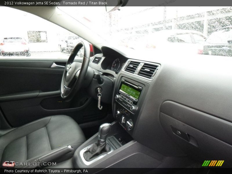 Tornado Red / Titan Black 2012 Volkswagen Jetta SE Sedan