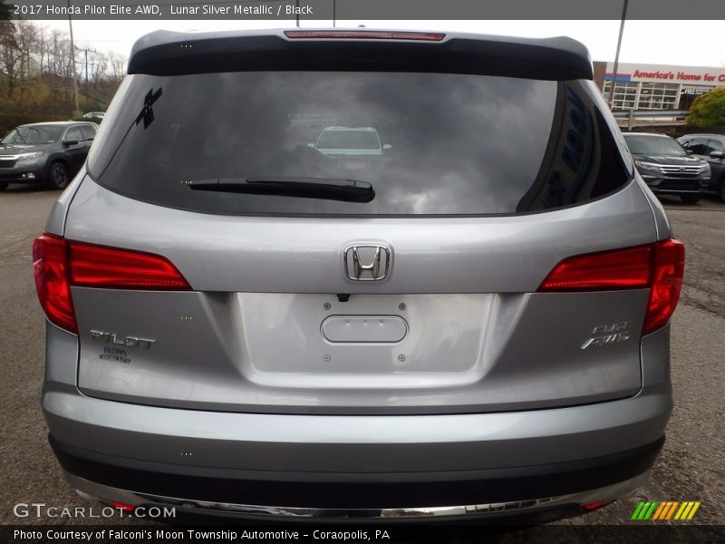 Lunar Silver Metallic / Black 2017 Honda Pilot Elite AWD