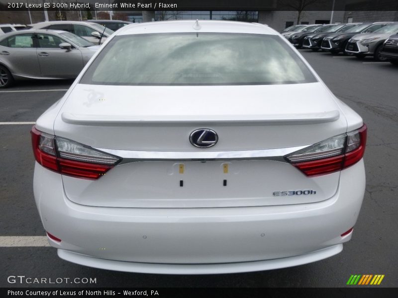 Eminent White Pearl / Flaxen 2017 Lexus ES 300h Hybrid