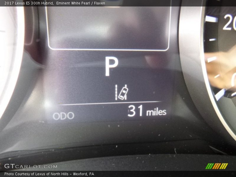 Eminent White Pearl / Flaxen 2017 Lexus ES 300h Hybrid
