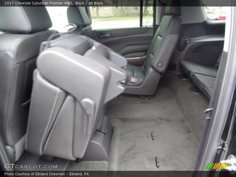 Black / Jet Black 2017 Chevrolet Suburban Premier 4WD