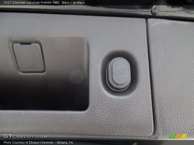 Black / Jet Black 2017 Chevrolet Suburban Premier 4WD