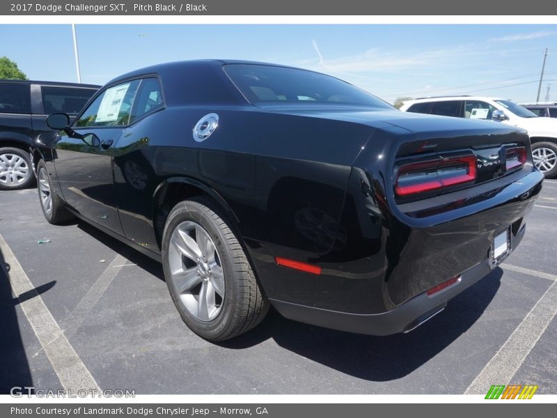 Pitch Black / Black 2017 Dodge Challenger SXT