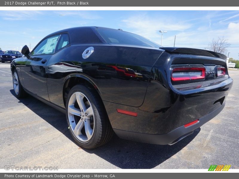 Pitch Black / Black 2017 Dodge Challenger R/T