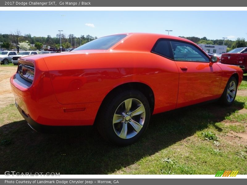 Go Mango / Black 2017 Dodge Challenger SXT