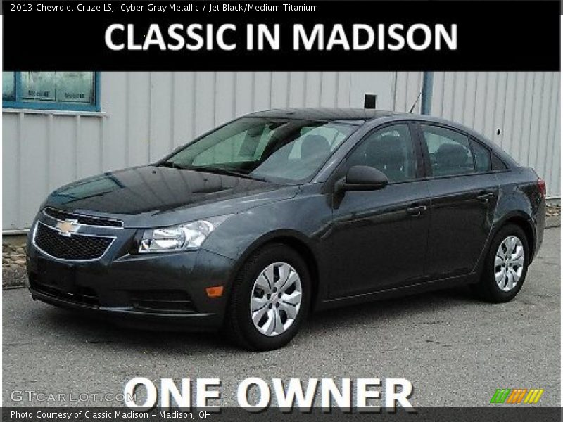 Cyber Gray Metallic / Jet Black/Medium Titanium 2013 Chevrolet Cruze LS