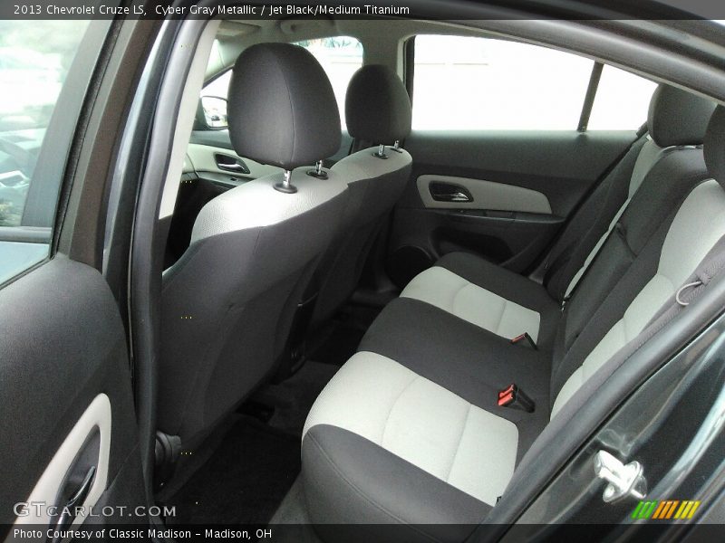 Cyber Gray Metallic / Jet Black/Medium Titanium 2013 Chevrolet Cruze LS