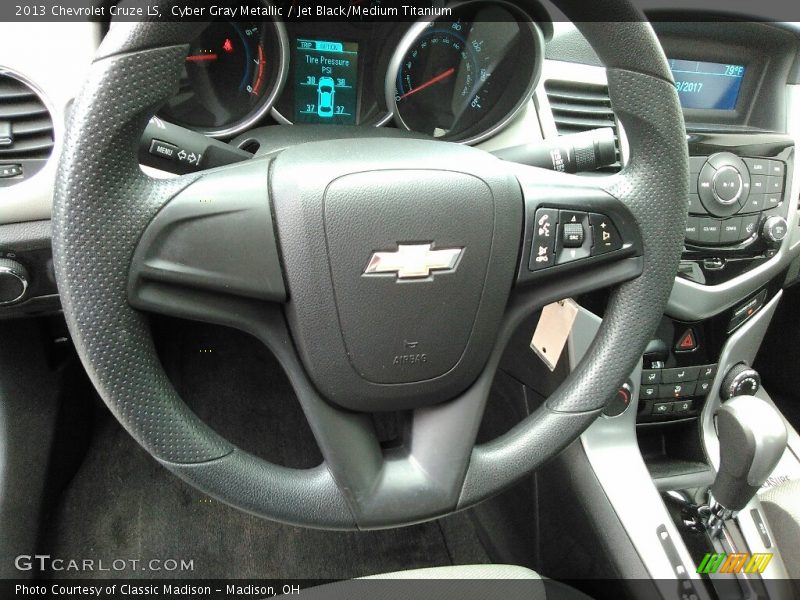Cyber Gray Metallic / Jet Black/Medium Titanium 2013 Chevrolet Cruze LS