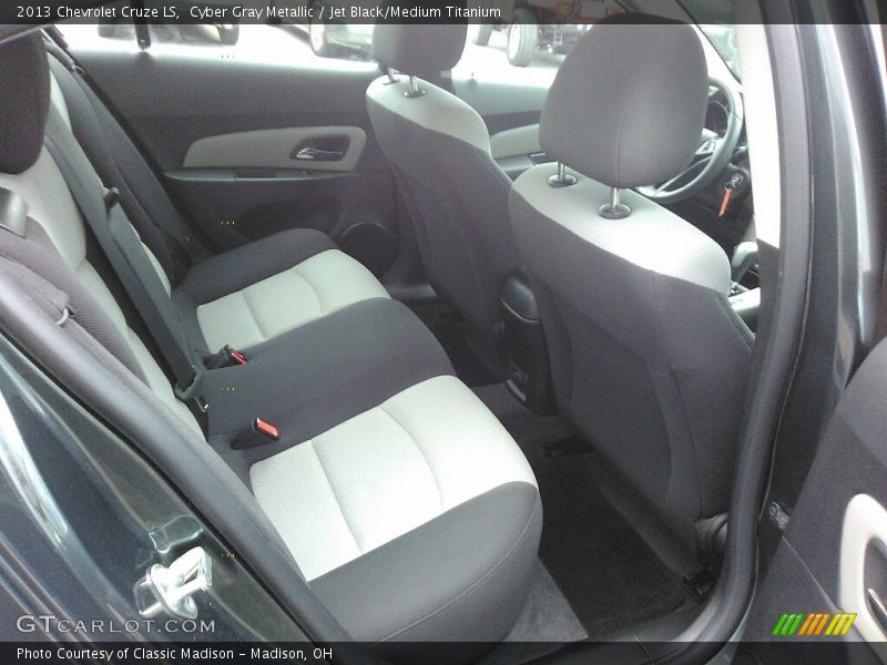 Cyber Gray Metallic / Jet Black/Medium Titanium 2013 Chevrolet Cruze LS