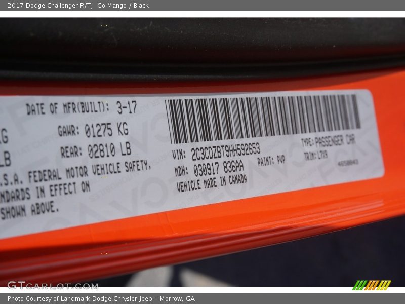 Go Mango / Black 2017 Dodge Challenger R/T