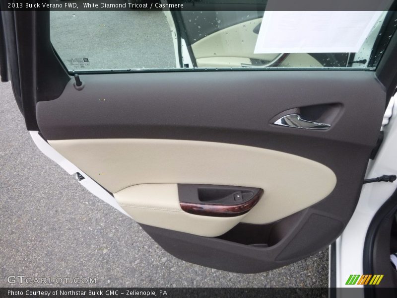 White Diamond Tricoat / Cashmere 2013 Buick Verano FWD