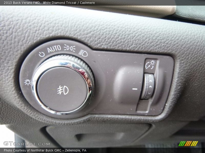 White Diamond Tricoat / Cashmere 2013 Buick Verano FWD