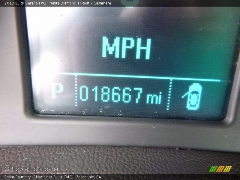 White Diamond Tricoat / Cashmere 2013 Buick Verano FWD