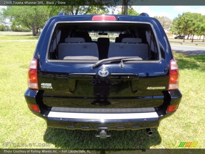 Black / Stone 2005 Toyota 4Runner SR5