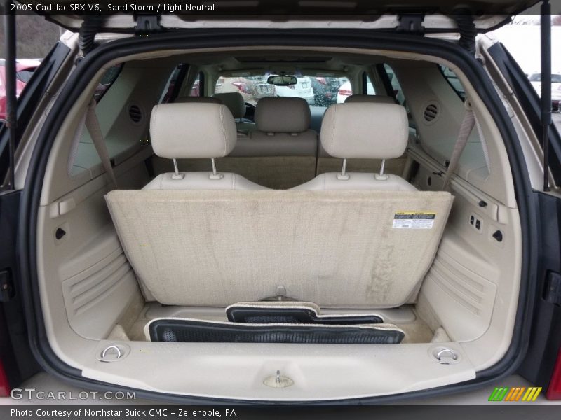 Sand Storm / Light Neutral 2005 Cadillac SRX V6