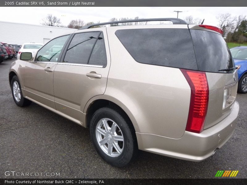 Sand Storm / Light Neutral 2005 Cadillac SRX V6
