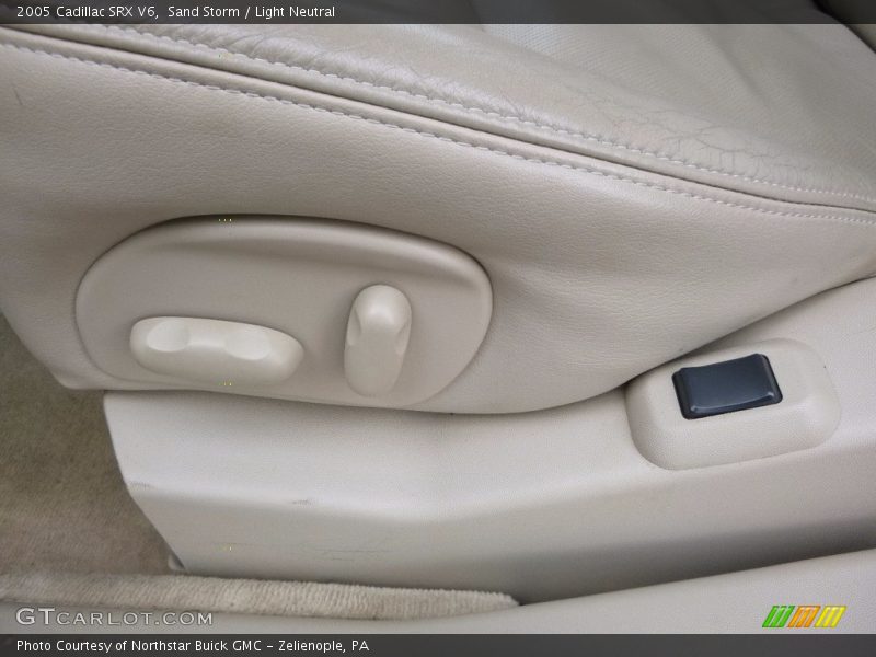 Sand Storm / Light Neutral 2005 Cadillac SRX V6