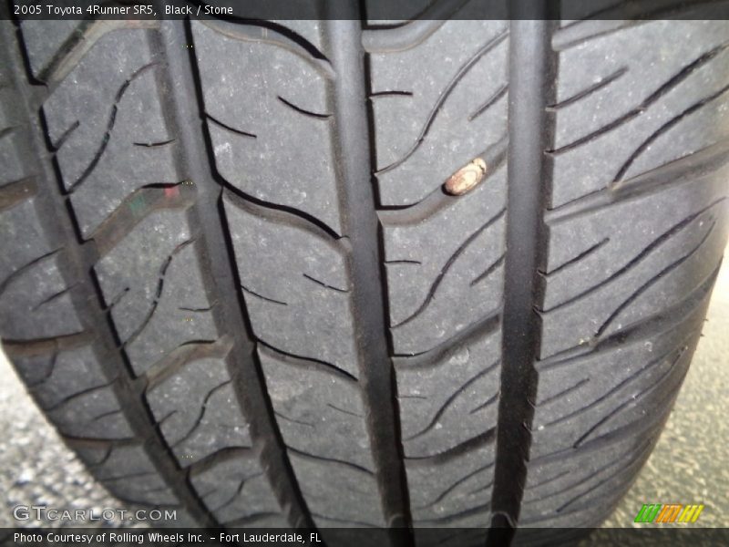 Black / Stone 2005 Toyota 4Runner SR5