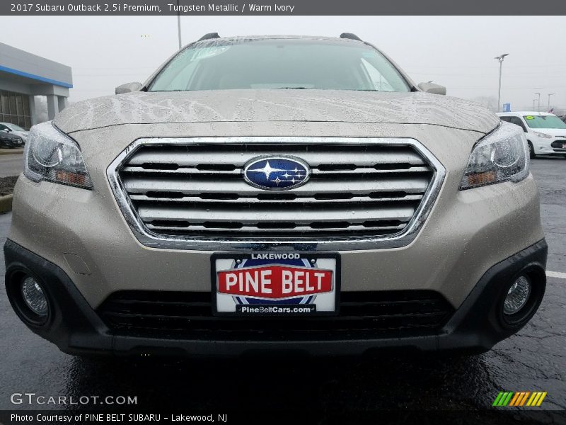 Tungsten Metallic / Warm Ivory 2017 Subaru Outback 2.5i Premium