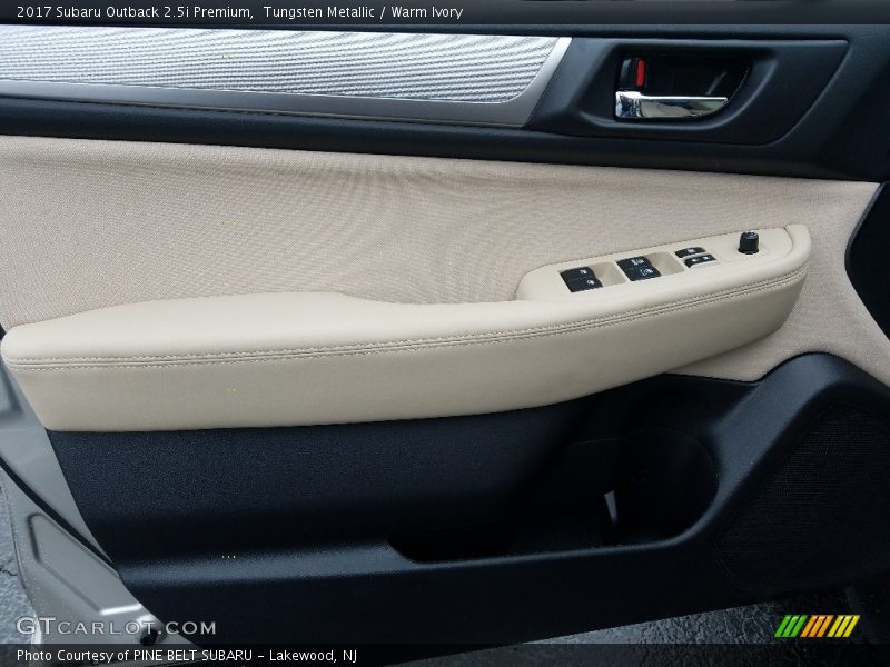Tungsten Metallic / Warm Ivory 2017 Subaru Outback 2.5i Premium