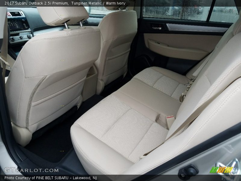 Tungsten Metallic / Warm Ivory 2017 Subaru Outback 2.5i Premium