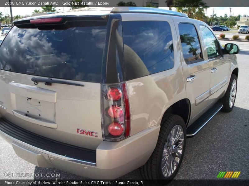 Gold Mist Metallic / Ebony 2008 GMC Yukon Denali AWD