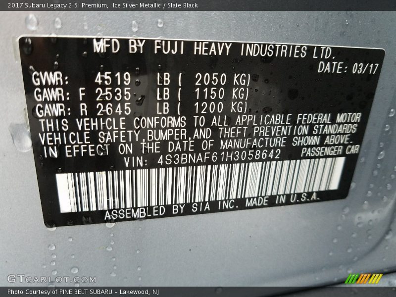 Ice Silver Metallic / Slate Black 2017 Subaru Legacy 2.5i Premium