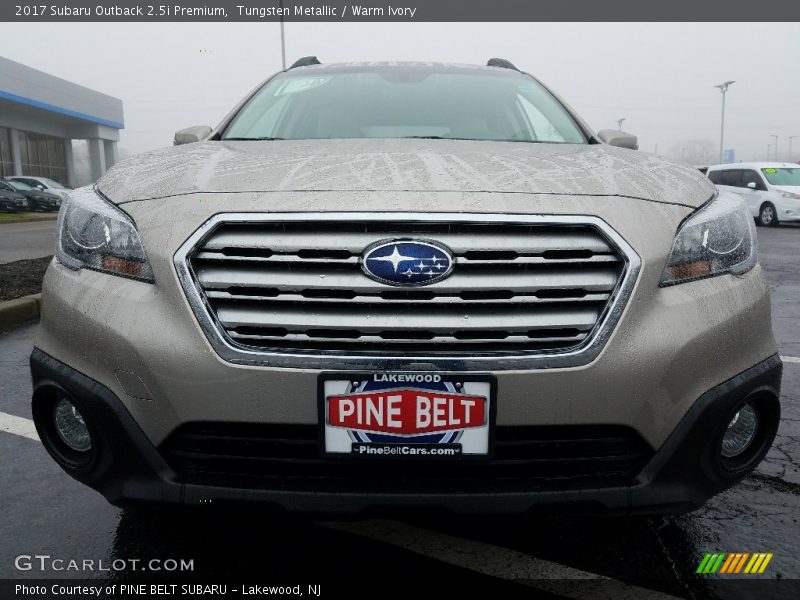 Tungsten Metallic / Warm Ivory 2017 Subaru Outback 2.5i Premium