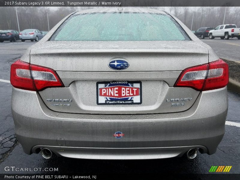 Tungsten Metallic / Warm Ivory 2017 Subaru Legacy 3.6R Limited