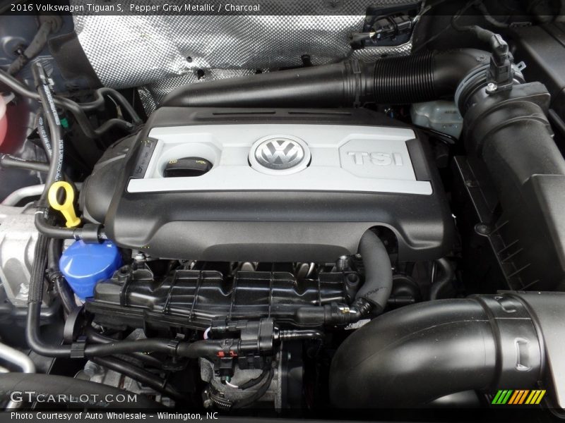 Pepper Gray Metallic / Charcoal 2016 Volkswagen Tiguan S
