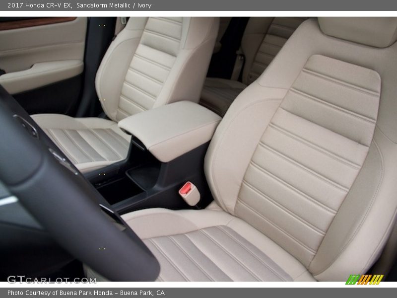 Sandstorm Metallic / Ivory 2017 Honda CR-V EX