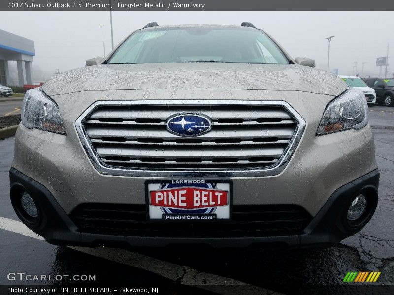 Tungsten Metallic / Warm Ivory 2017 Subaru Outback 2.5i Premium
