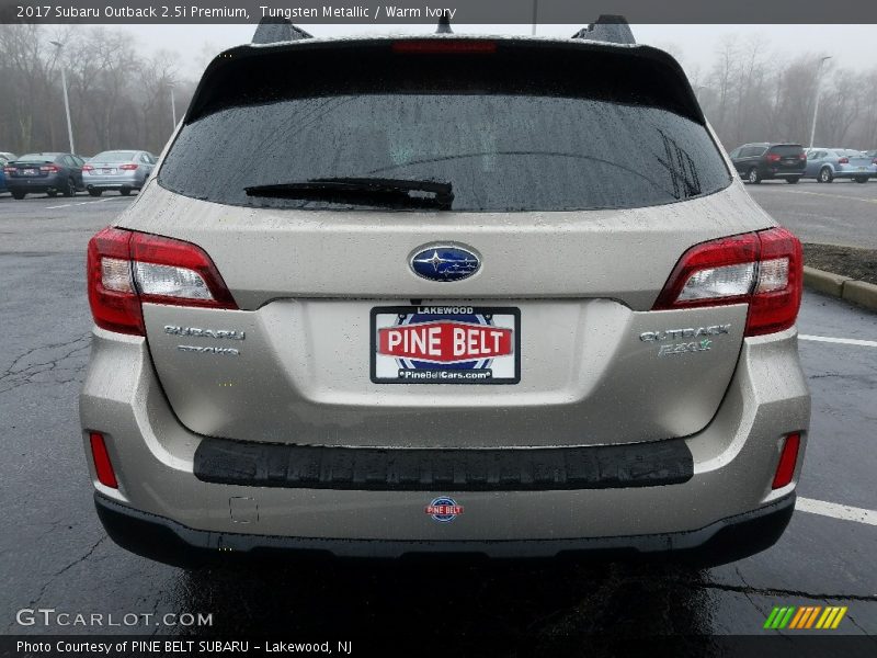 Tungsten Metallic / Warm Ivory 2017 Subaru Outback 2.5i Premium