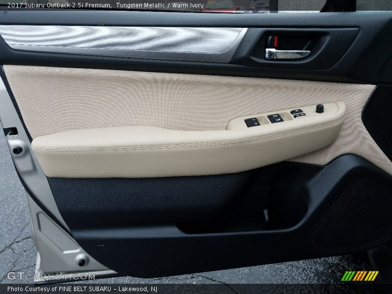 Tungsten Metallic / Warm Ivory 2017 Subaru Outback 2.5i Premium