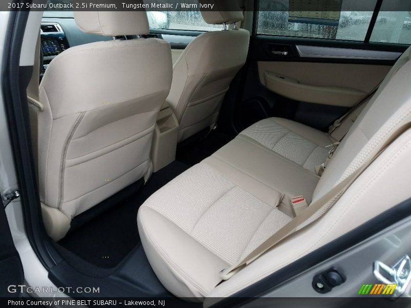Tungsten Metallic / Warm Ivory 2017 Subaru Outback 2.5i Premium