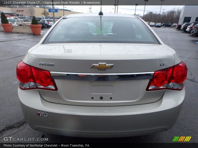 Champagne Silver Metallic / Brownstone 2015 Chevrolet Cruze LT