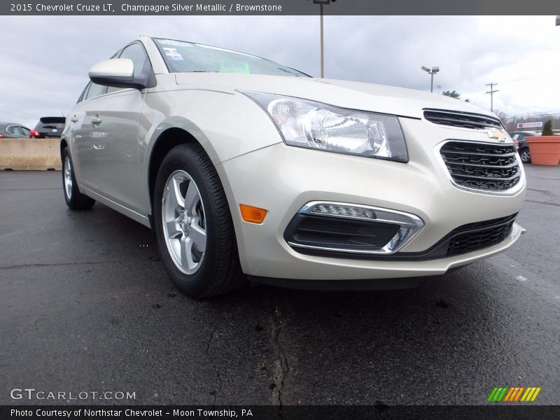 Champagne Silver Metallic / Brownstone 2015 Chevrolet Cruze LT