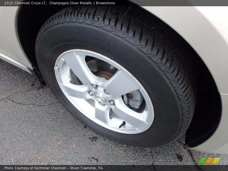 Champagne Silver Metallic / Brownstone 2015 Chevrolet Cruze LT
