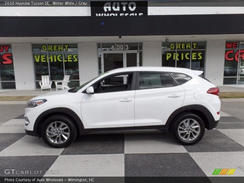 Winter White / Gray 2016 Hyundai Tucson SE