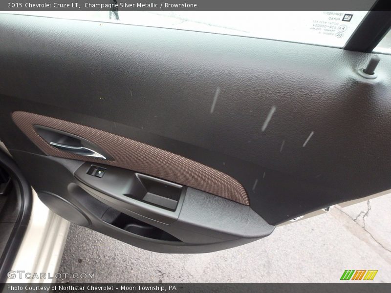 Champagne Silver Metallic / Brownstone 2015 Chevrolet Cruze LT