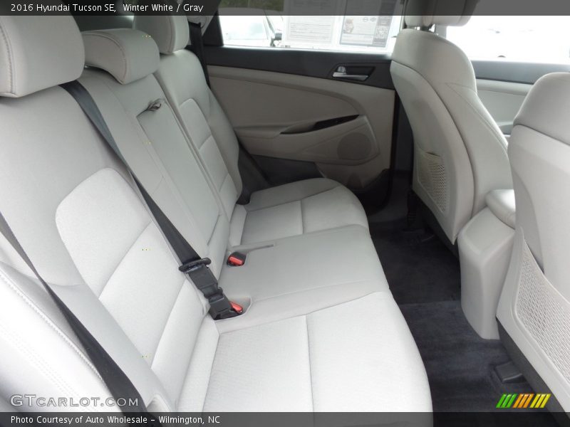 Winter White / Gray 2016 Hyundai Tucson SE