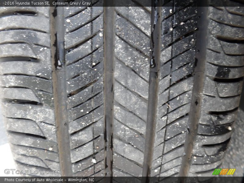 Coliseum Grey / Gray 2016 Hyundai Tucson SE