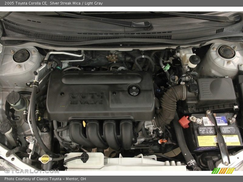 Silver Streak Mica / Light Gray 2005 Toyota Corolla CE