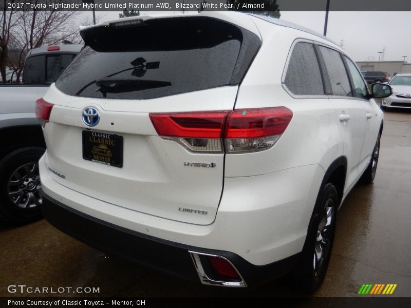 Blizzard White Pearl / Almond 2017 Toyota Highlander Hybrid Limited Platinum AWD
