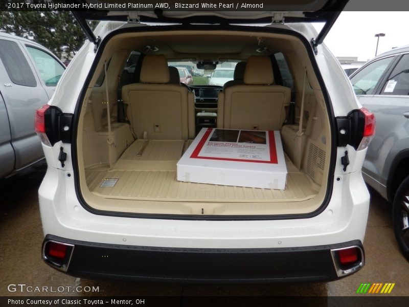 Blizzard White Pearl / Almond 2017 Toyota Highlander Hybrid Limited Platinum AWD